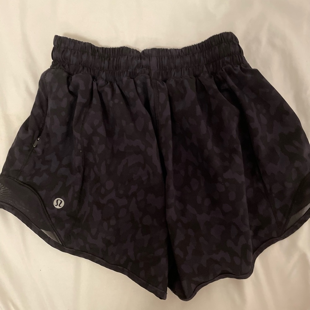 Cheetah Camo 2 Tall (4 inch) hotty hot lululemon shorts.